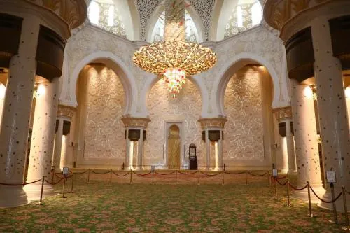 2334 Abu Dhabi Scheich Zayid Moschee 12.16 012